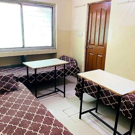 Aashiyana Boys Hostel Indore Exterior photo